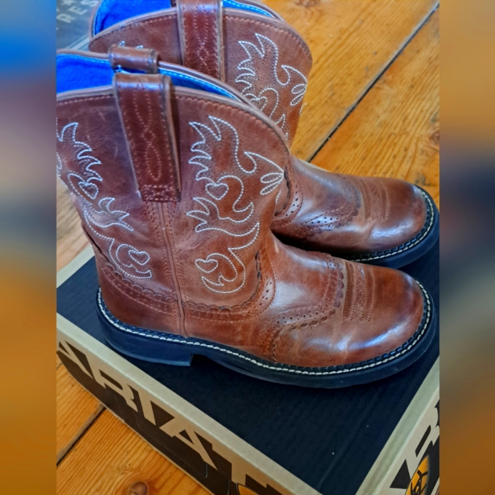 Ariat Womens Fatbaby Saddle Boots